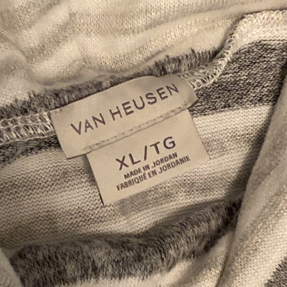 Womens Van Heusen sweater, size XL, off white and grey striped - Picture 3 of 3